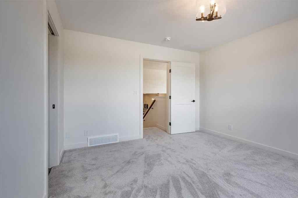 MLS® A2213637 - 136 Hollman Close  in Hawkridge Estates Penhold, Residential