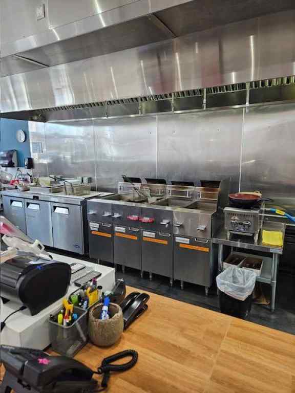 MLS® A2213668 -     in  Calgary, Commercial