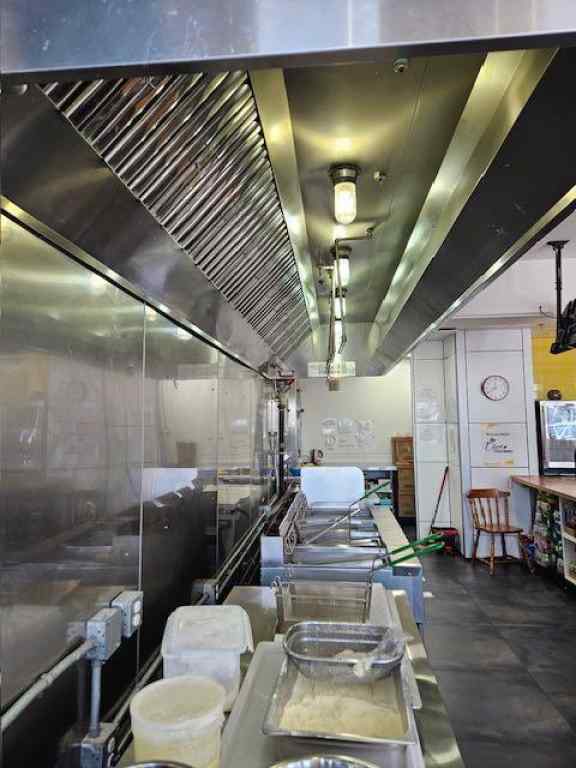 MLS® A2213668 -     in  Calgary, Commercial