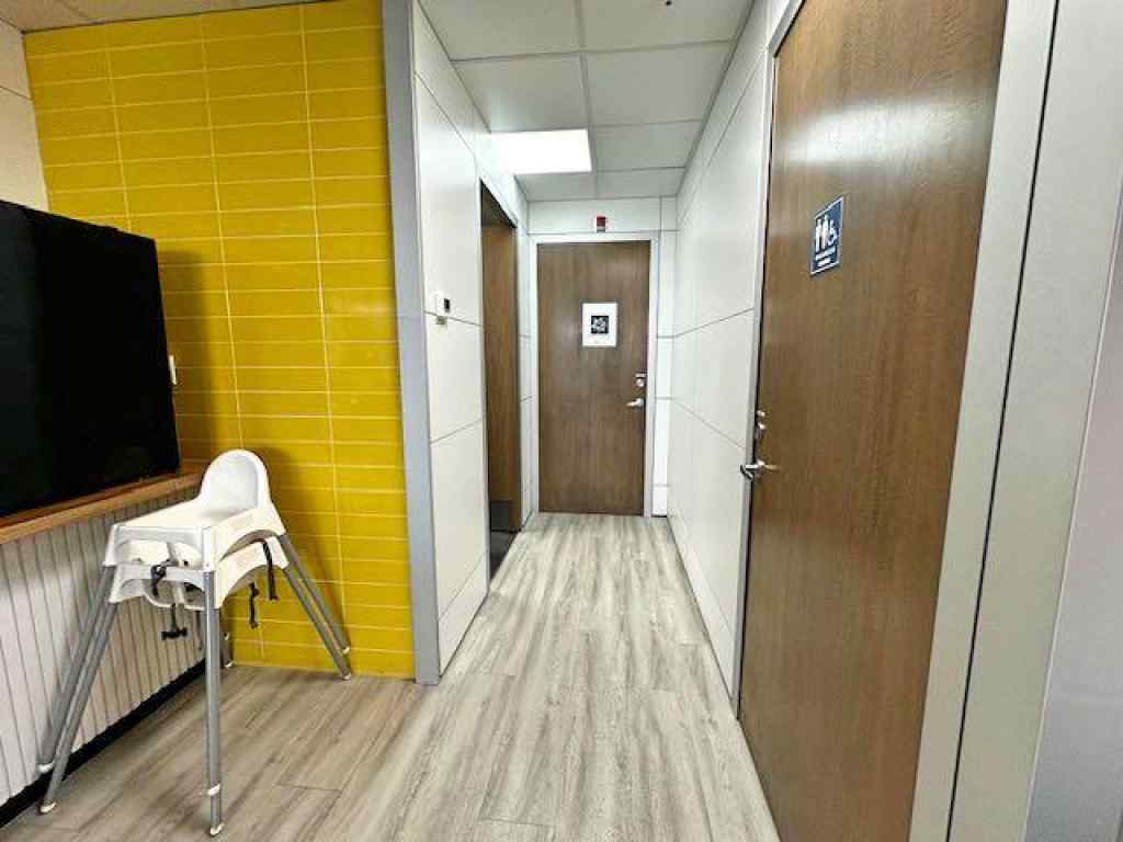 MLS® A2213668 -     in  Calgary, Commercial