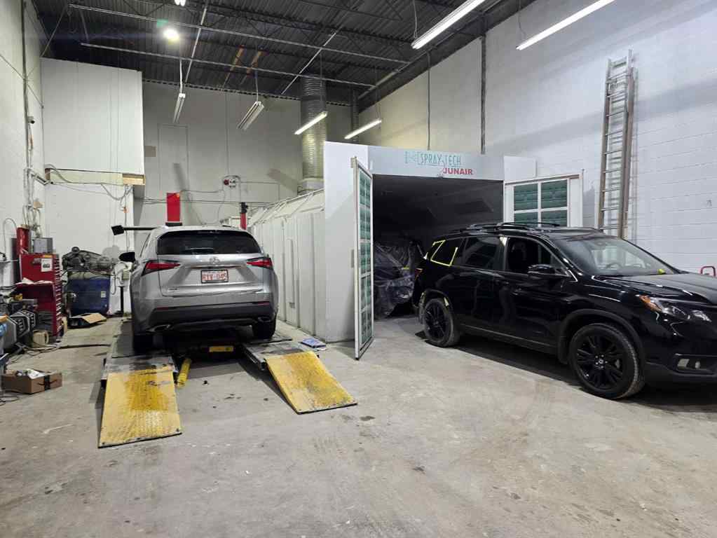 MLS® A2213688 - 1420 40 Avenue NE in McCall Calgary, Commercial