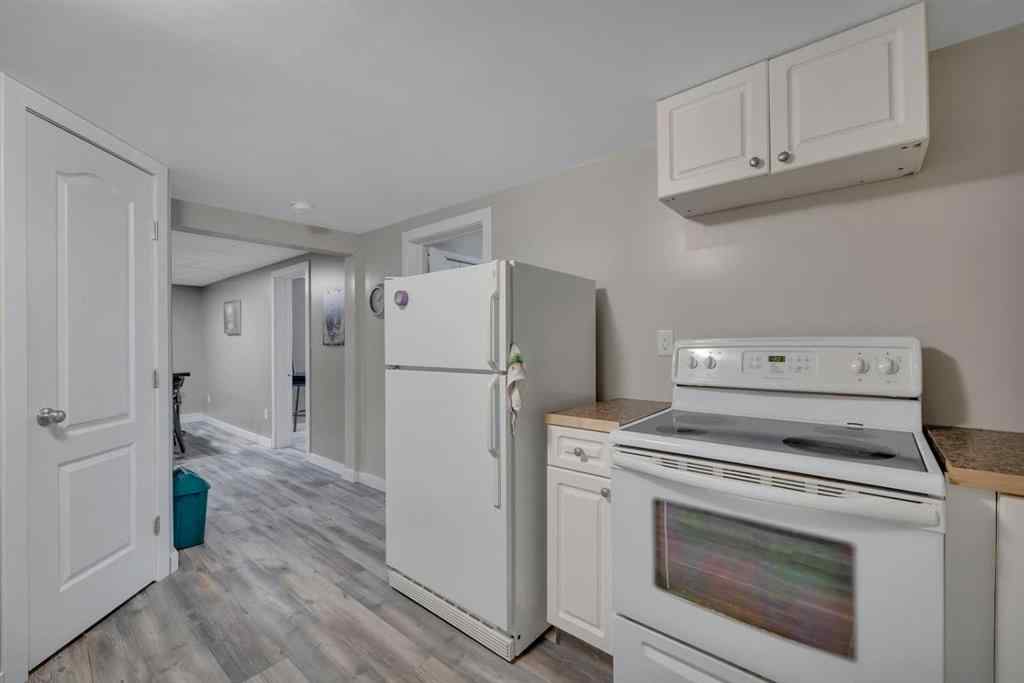 MLS® A2213771 - 6010 50 Avenue  in None Lacombe, Residential