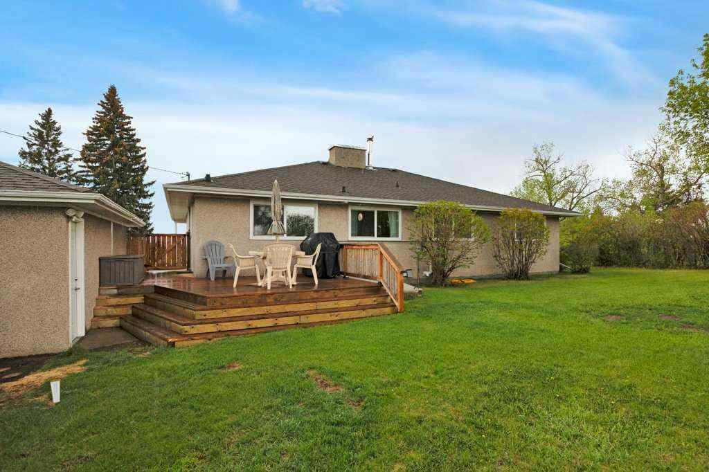 MLS® A2213771 - 6010 50 Avenue  in None Lacombe, Residential