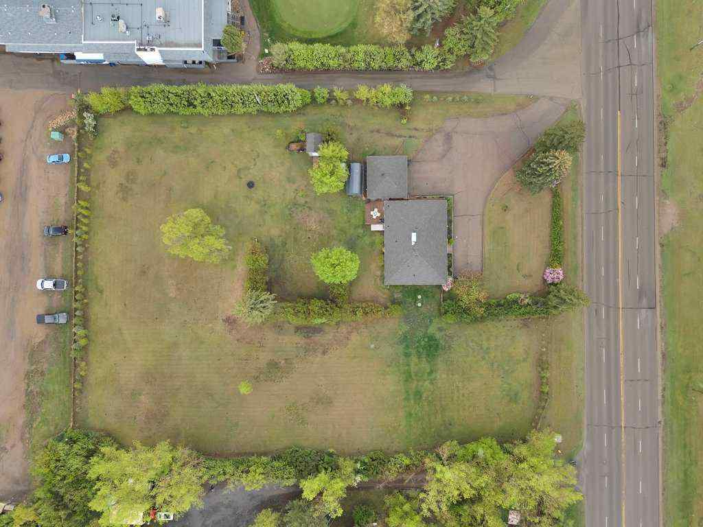MLS® A2213771 - 6010 50 Avenue  in None Lacombe, Residential