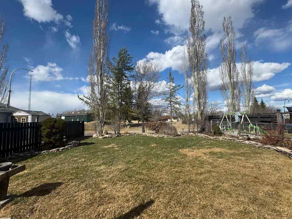 MLS® A2213807 - 3109 47 Avenue  in Athabasca Town Athabasca, Residential