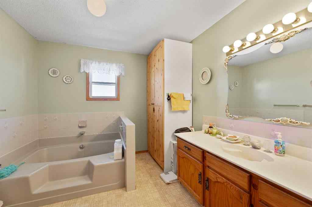 MLS® A2213823 - 51042 HWY 587   in NONE Rural Clearwater County, Residential