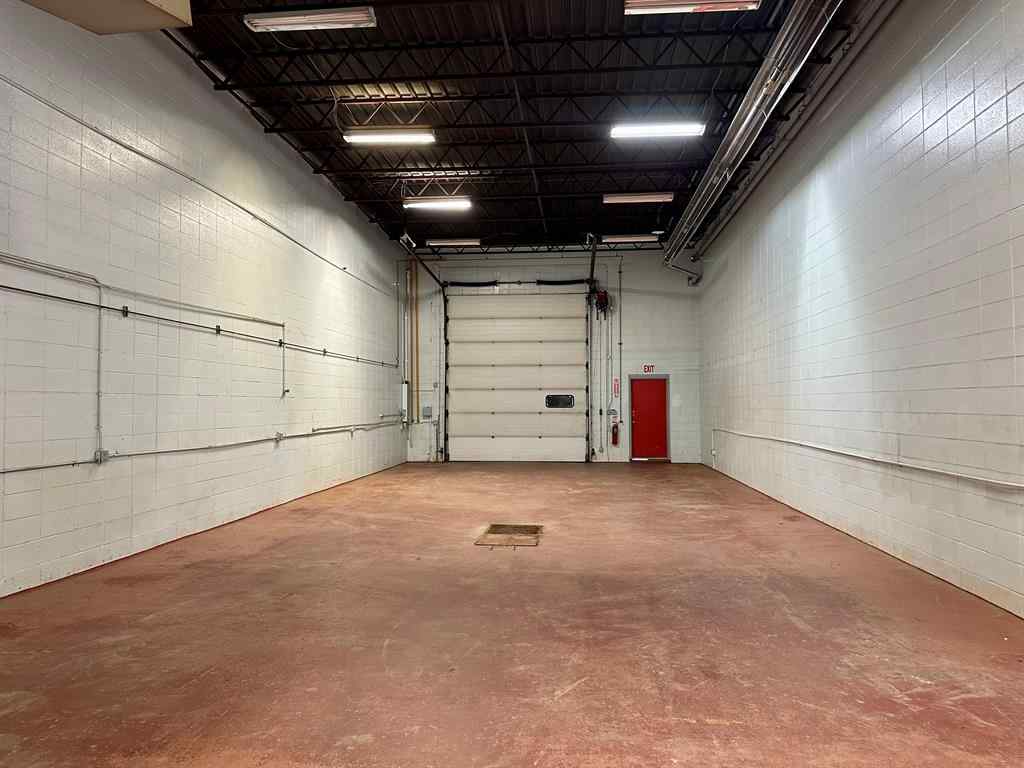 MLS® A2213847 - 9508 110 Street  in Richmond Industrial Park Grande Prairie, Commercial
