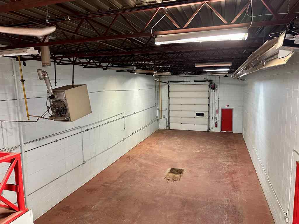 MLS® A2213847 - 9508 110 Street  in Richmond Industrial Park Grande Prairie, Commercial