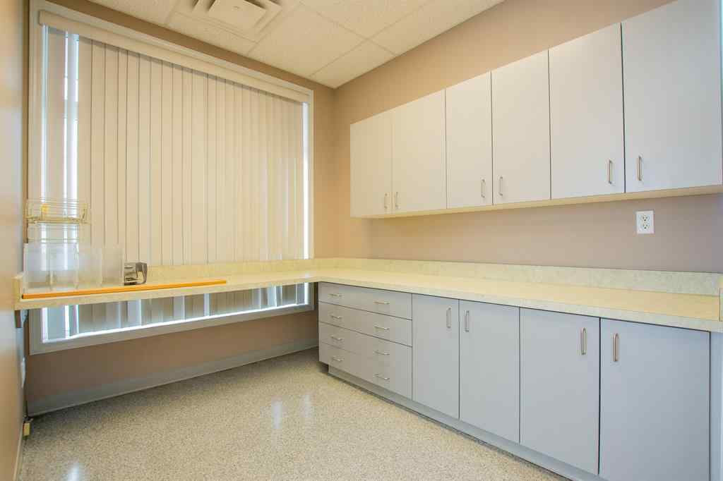 MLS® A2213848 - Unit #102 9805 97 Street  in Central Business District Grande Prairie, Commercial