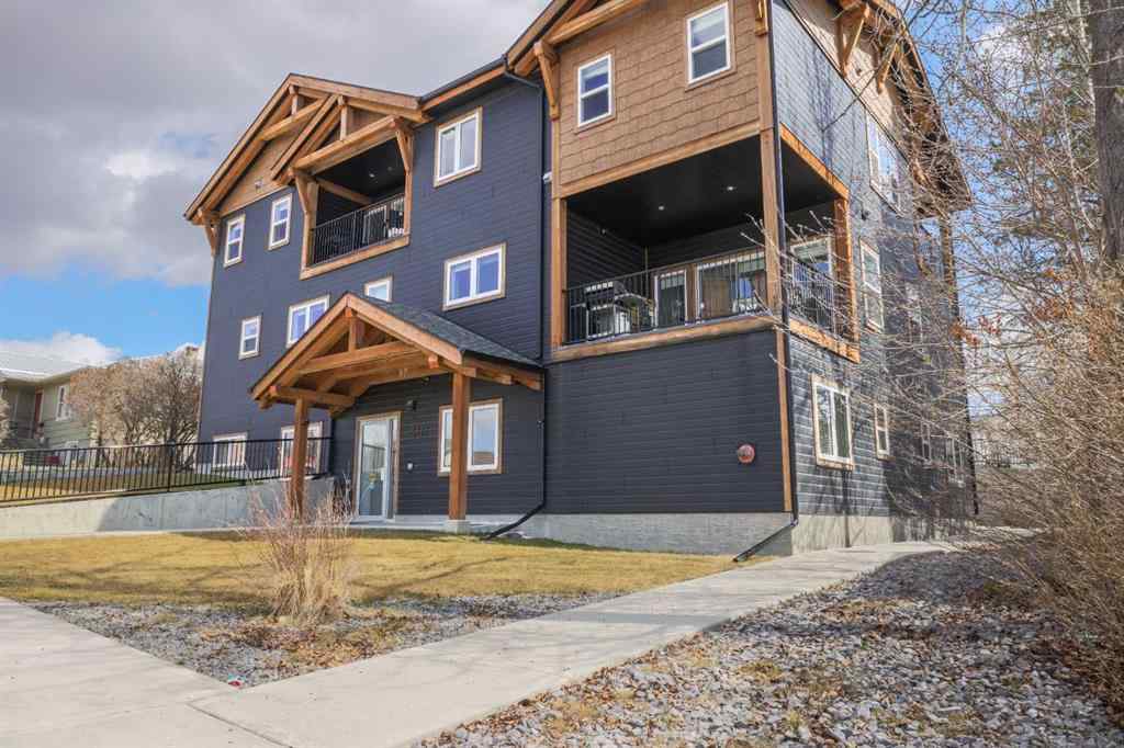 MLS® A2213865 - Unit #5111 53 Street   in NONE Rocky Mountain House, Multi-Family