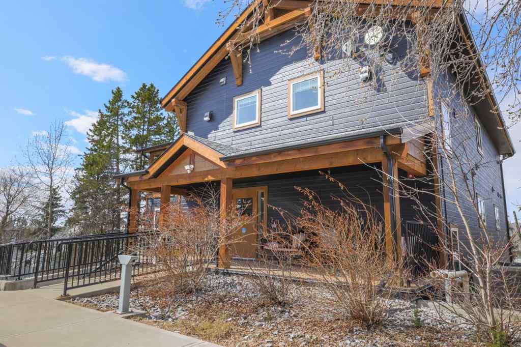 MLS® A2213865 - Unit #5111 53 Street   in NONE Rocky Mountain House, Multi-Family