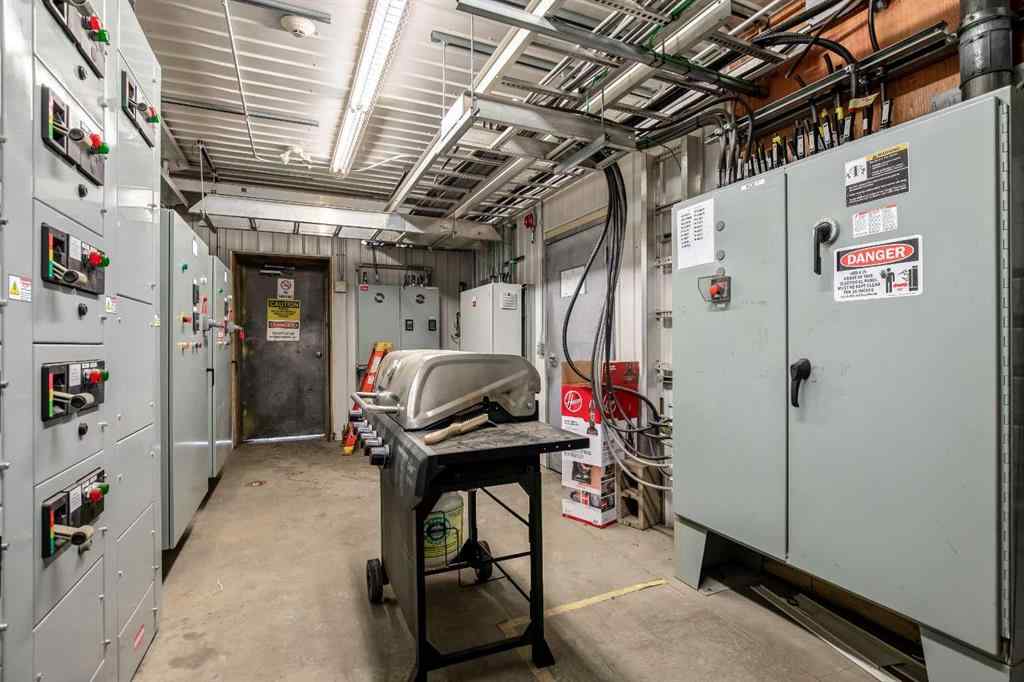 MLS® A2213921 - 450254 82 Street E in Abilds Industrial Park Rural Foothills County, Commercial
