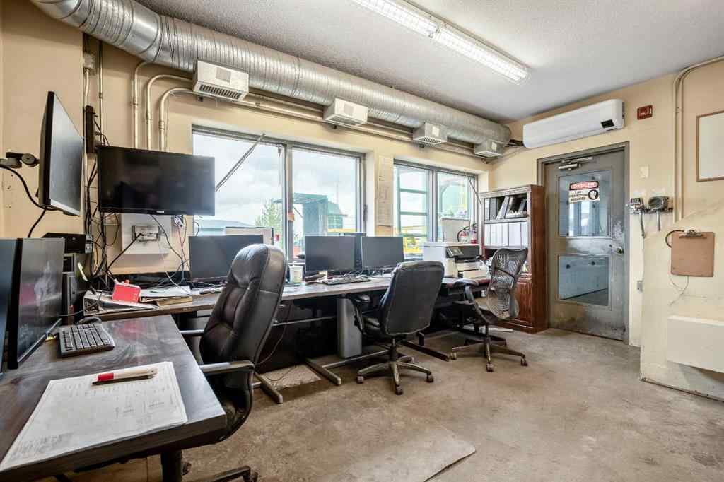 MLS® A2213921 - 450254 82 Street E in Abilds Industrial Park Rural Foothills County, Commercial