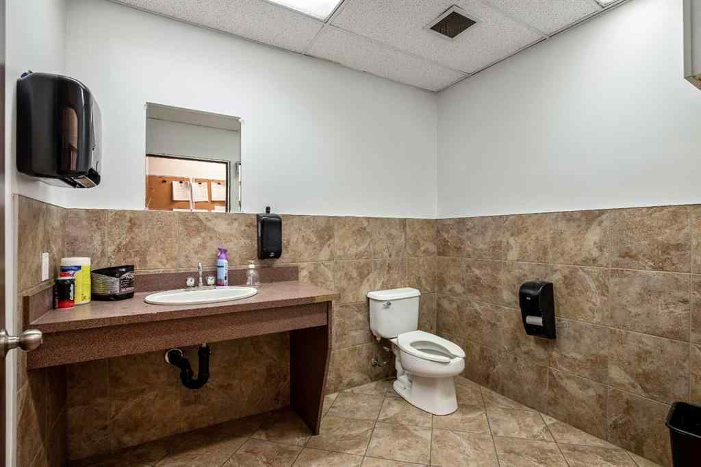 MLS® A2213921 - 450254 82 Street E in Abilds Industrial Park Rural Foothills County, Commercial