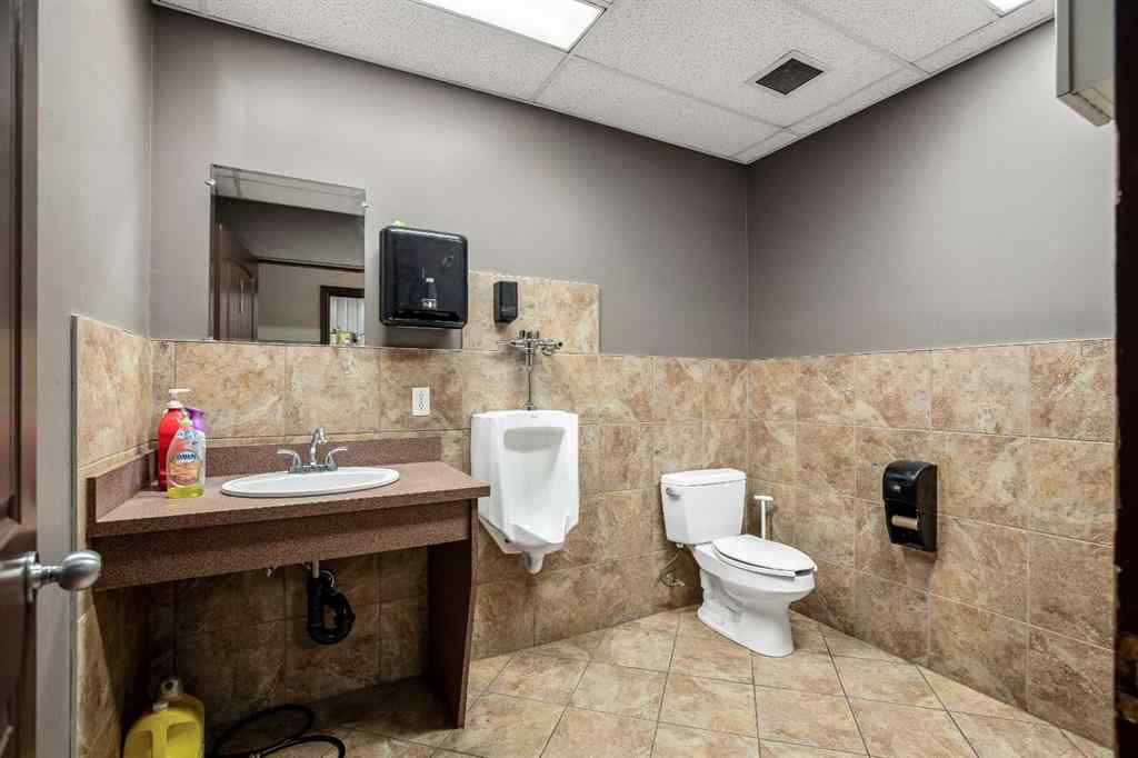 MLS® A2213921 - 450254 82 Street E in Abilds Industrial Park Rural Foothills County, Commercial