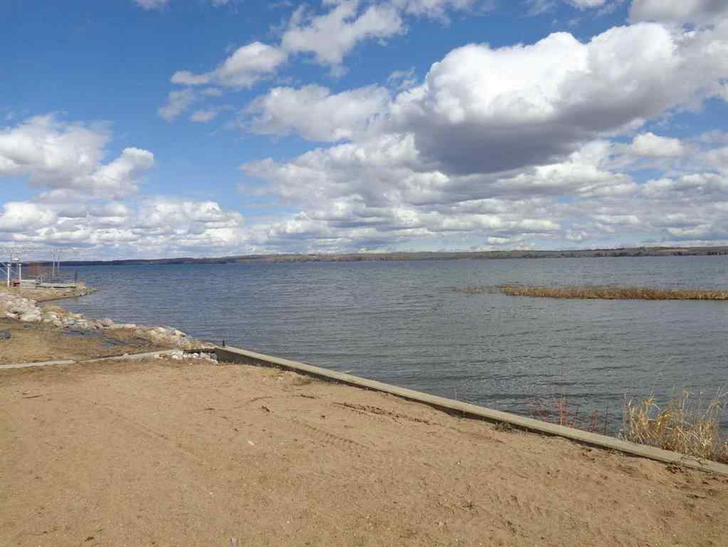 MLS® A2213930 - 3 Rustic Road  in NONE Norglenwold, Residential