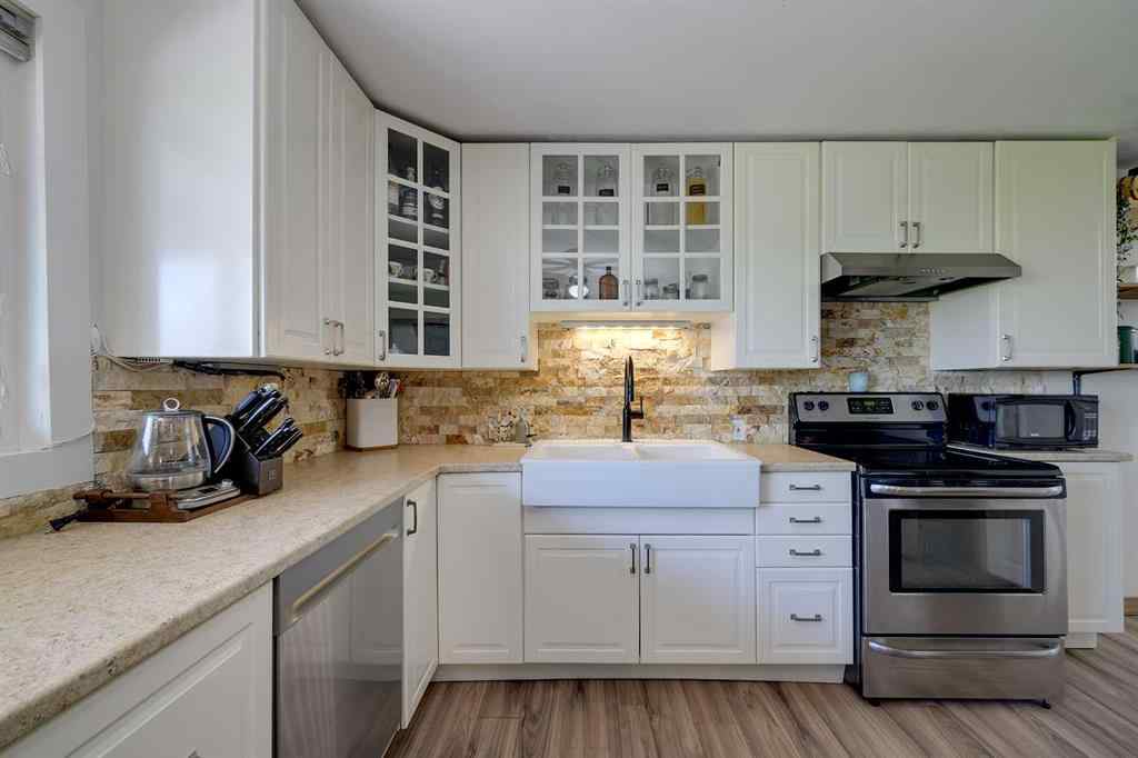MLS® A2214014 - 37559 RR224   in NONE Rural Red Deer County, Residential