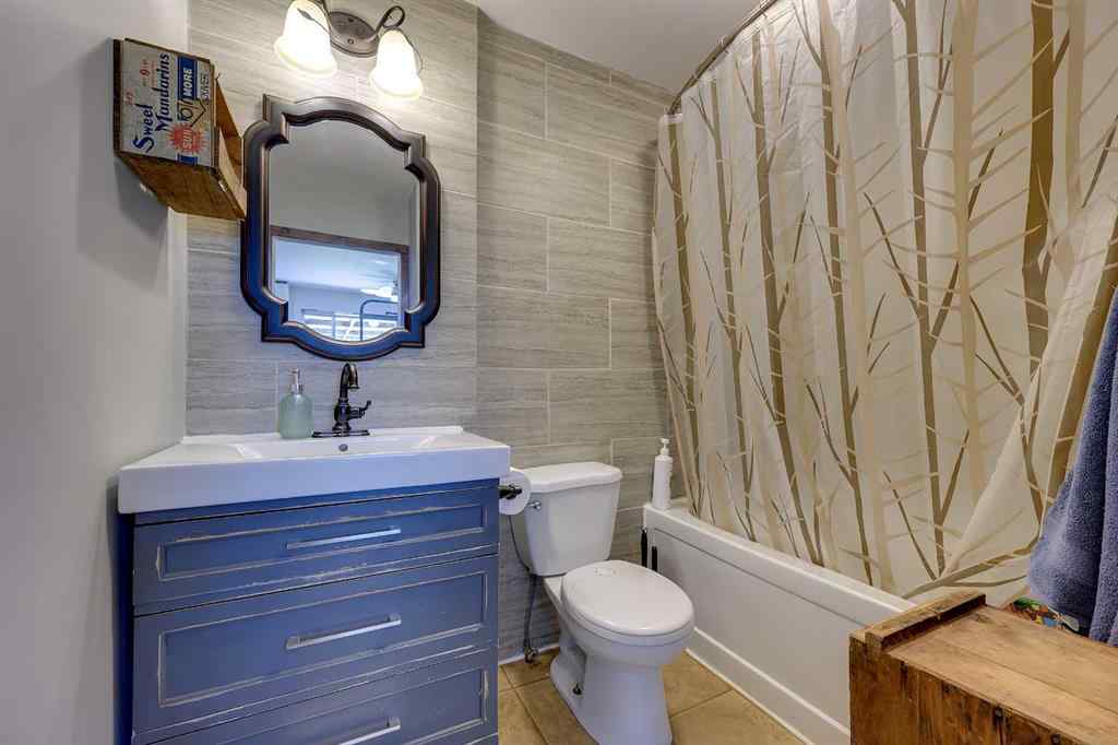 MLS® A2214014 - 37559 RR224   in NONE Rural Red Deer County, Residential