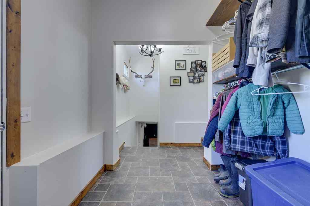 MLS® A2214014 - 37559 RR224   in NONE Rural Red Deer County, Residential