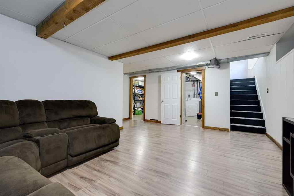 MLS® A2214014 - 37559 RR224   in NONE Rural Red Deer County, Residential