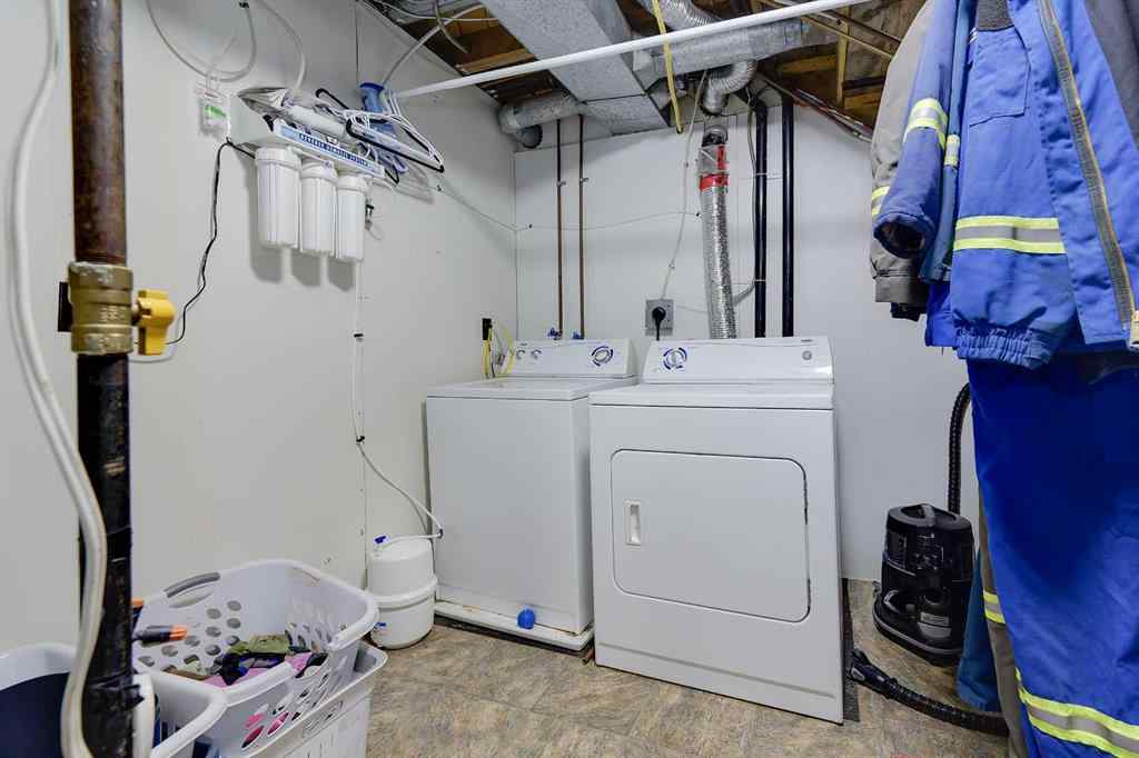 MLS® A2214014 - 37559 RR224   in NONE Rural Red Deer County, Residential
