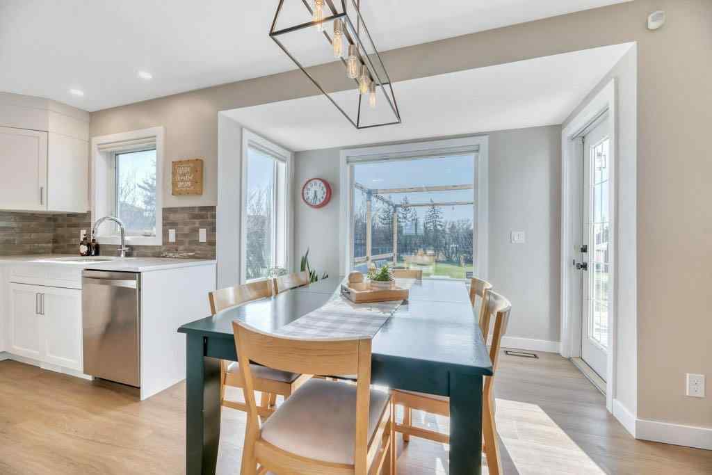 MLS® A2214022 - 701 East Lakeview Road  in East Chestermere Chestermere, Residential