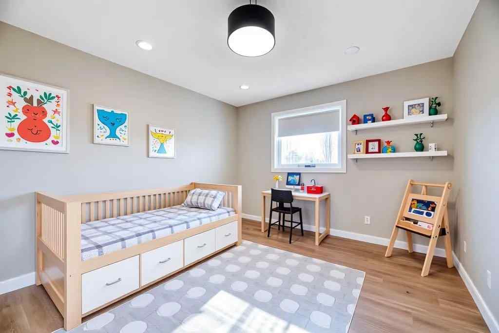 MLS® A2214022 - 701 East Lakeview Road  in East Chestermere Chestermere, Residential