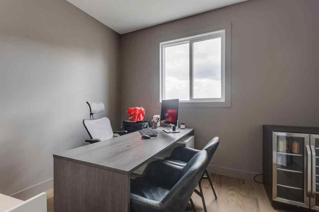 MLS® A2214059 - 46 Heritage Close  in Heritage Hills Cochrane, Residential