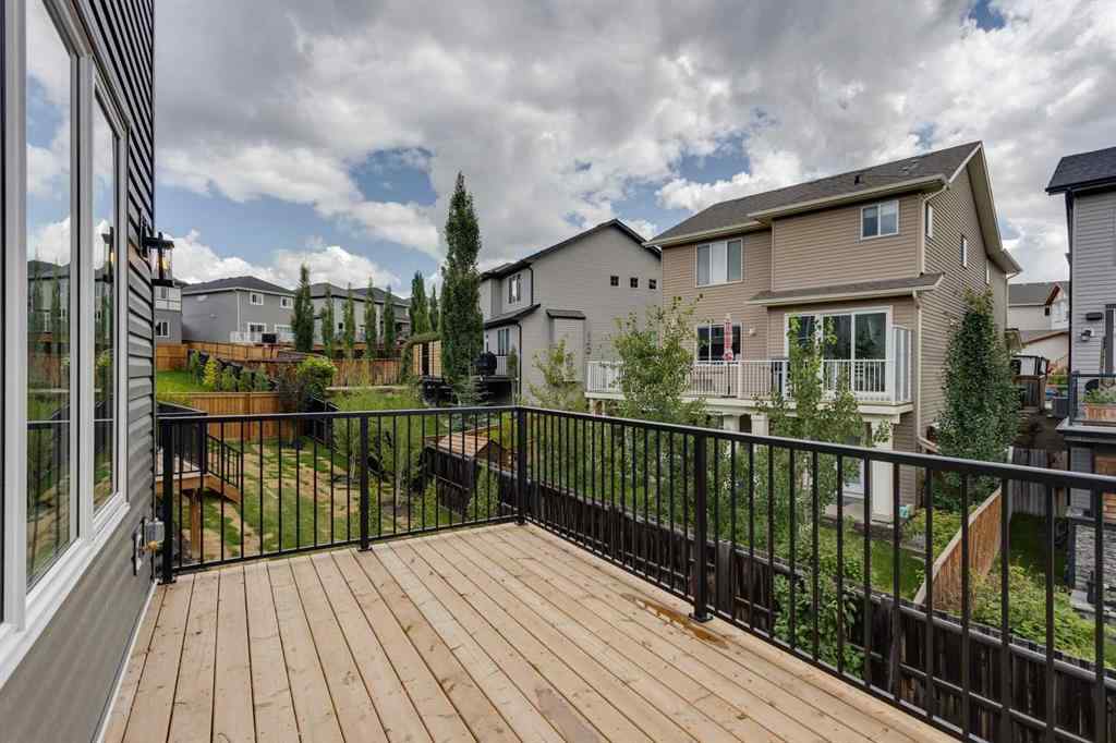 MLS® A2214059 - 46 Heritage Close  in Heritage Hills Cochrane, Residential