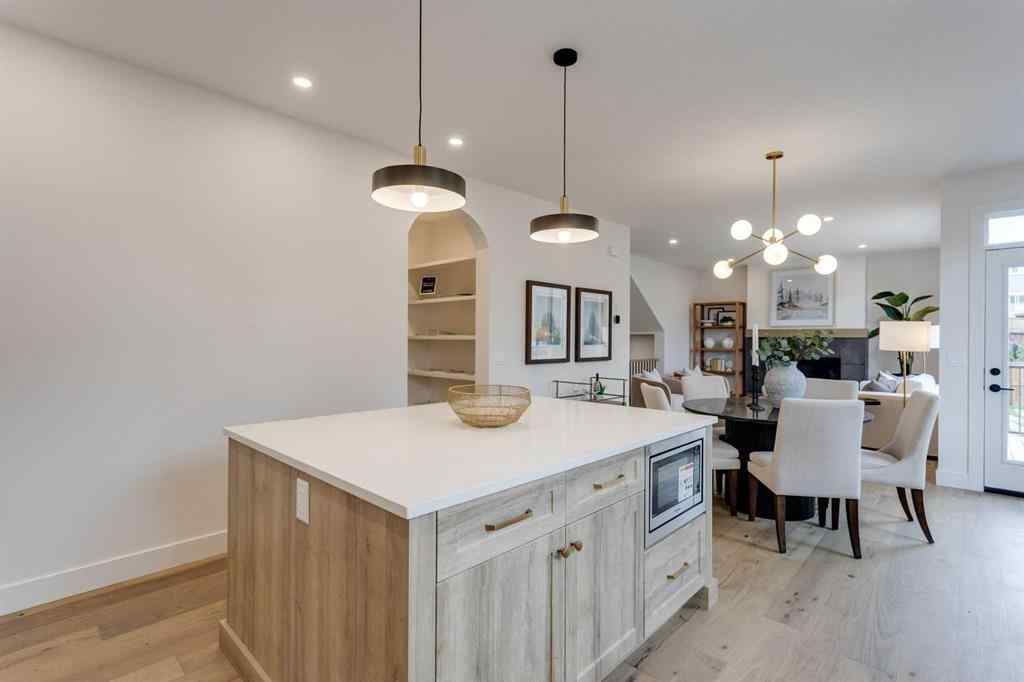 MLS® A2214059 - 46 Heritage Close  in Heritage Hills Cochrane, Residential