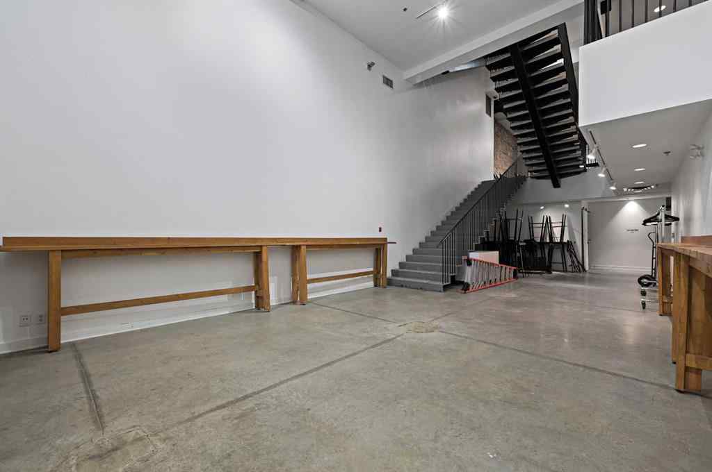 MLS® A2214143 - 117 & 119 8 Avenue SW in Downtown Commercial Core Calgary, Commercial