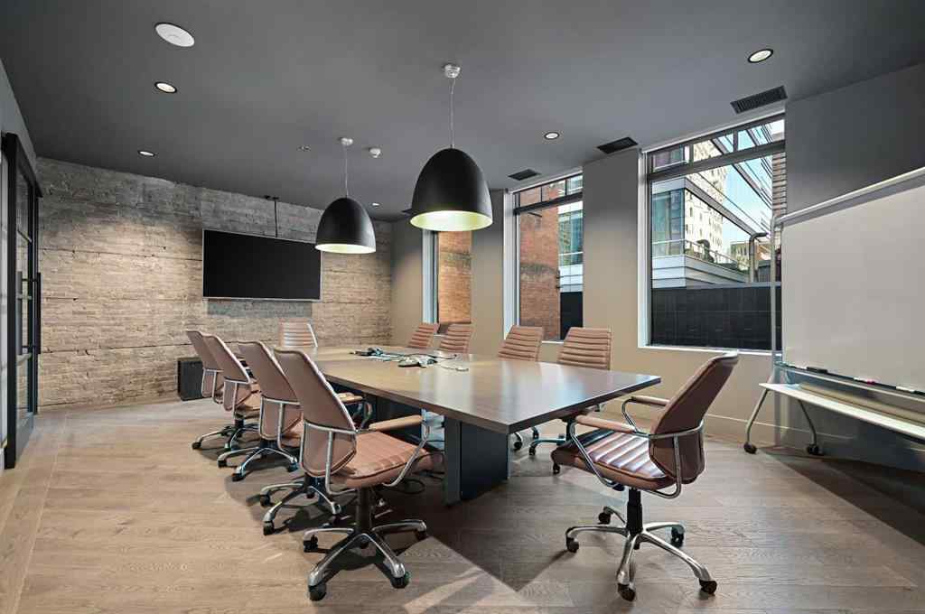 MLS® A2214143 - 117 & 119 8 Avenue SW in Downtown Commercial Core Calgary, Commercial