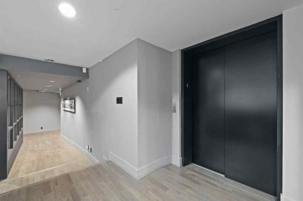 MLS® A2214143 - 117 & 119 8 Avenue SW in Downtown Commercial Core Calgary, Commercial