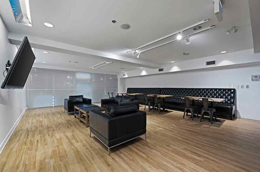 MLS® A2214143 - 117 & 119 8 Avenue SW in Downtown Commercial Core Calgary, Commercial