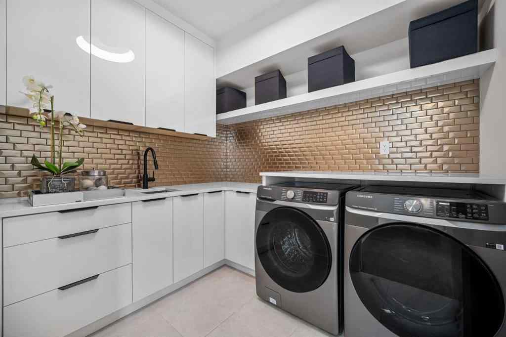 MLS® A2214216 - 120 13 Street NE in Renfrew Calgary, Residential