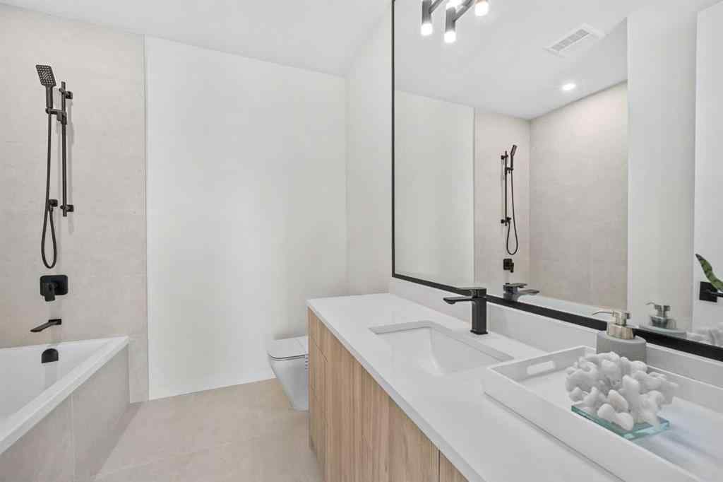 MLS® A2214216 - 120 13 Street NE in Renfrew Calgary, Residential