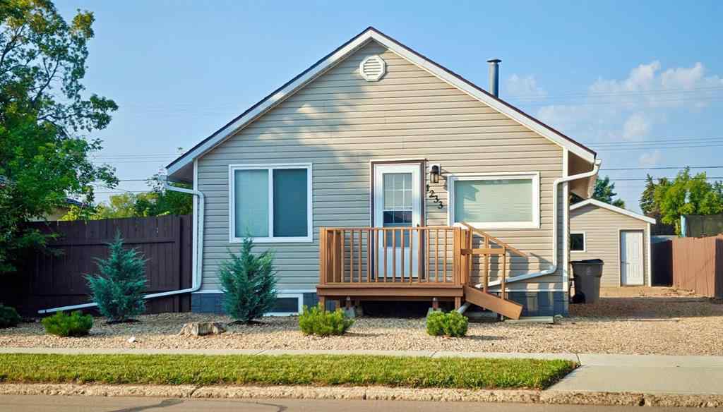 MLS® A2214298 - 1233 6 Avenue  in Wainwright Wainwright, Residential