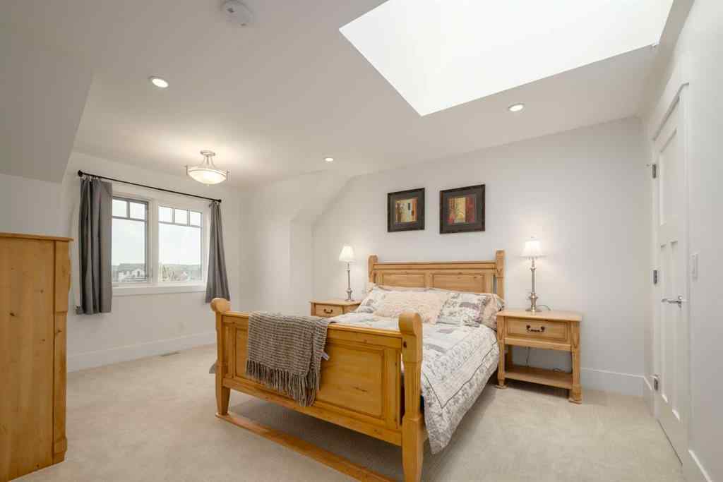 MLS® A2214332 - 172 Grandview Way  in Springbank Rural Rocky View County, Residential