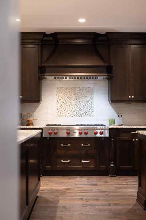 MLS® A2214332 - 172 Grandview Way  in Springbank Rural Rocky View County, Residential