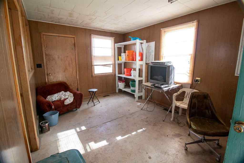 MLS® A2214369 - 318 Railway Avenue  in NONE Herronton, Agri-Business