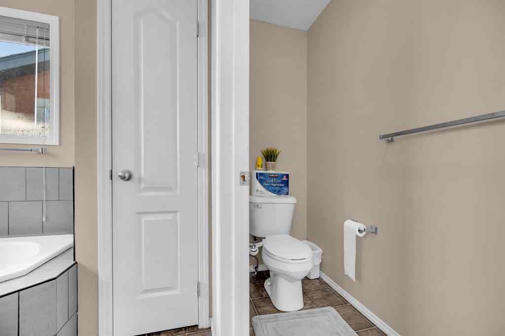 MLS® A2214421 - 288 Saddlecrest Way NE in Saddle Ridge Calgary, Residential