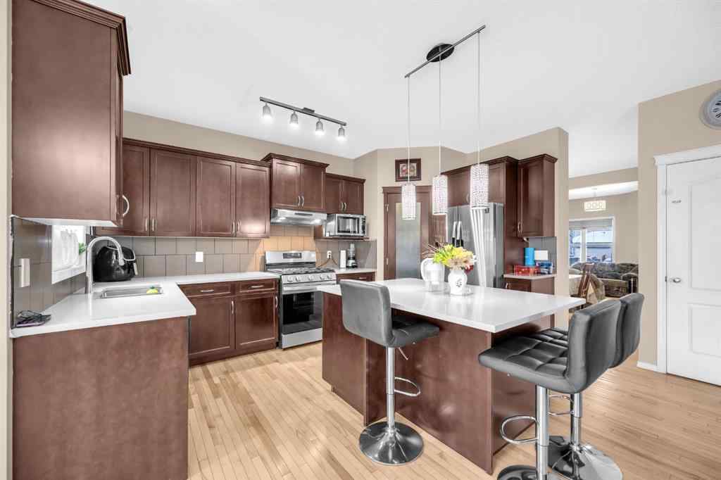 MLS® A2214421 - 288 Saddlecrest Way NE in Saddle Ridge Calgary, Residential