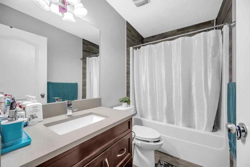 MLS® A2214421 - 288 Saddlecrest Way NE in Saddle Ridge Calgary, Residential