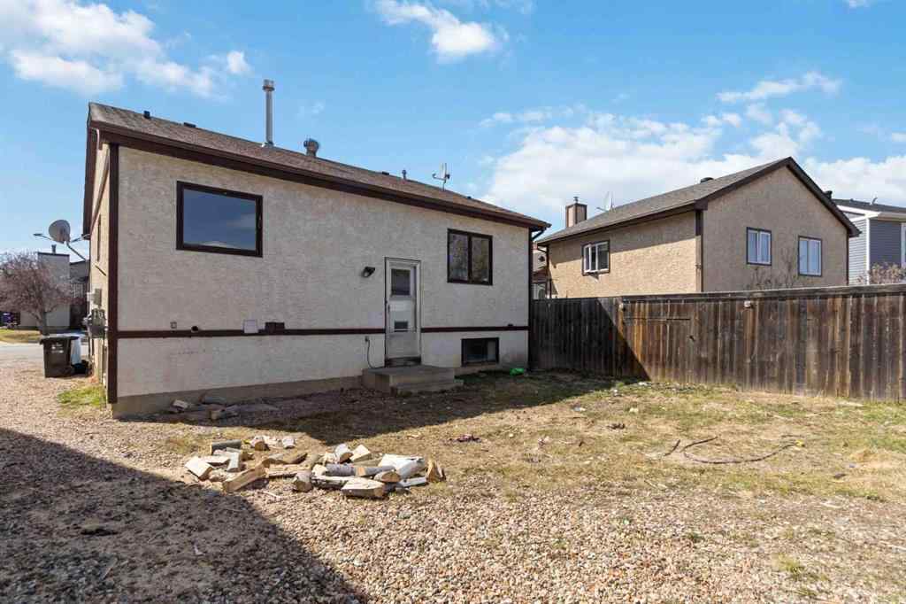 MLS® A2214544 - 176 Fullerton Drive  in Dickinsfield Fort McMurray, Residential