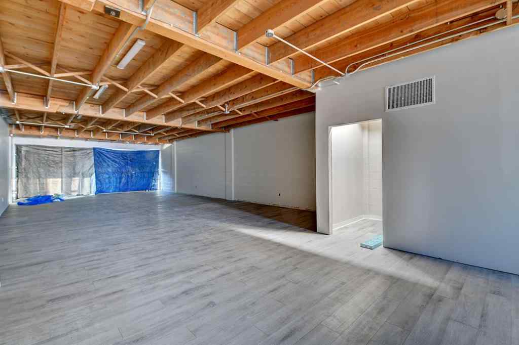 MLS® A2214559 - Unit #201 10404 100 Street  in VLA Montrose Grande Prairie, Commercial