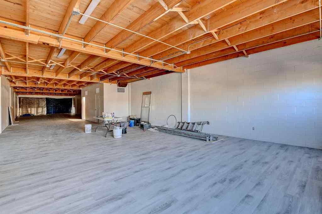 MLS® A2214561 - Unit #202 10404 100 Street  in VLA Montrose Grande Prairie, Commercial
