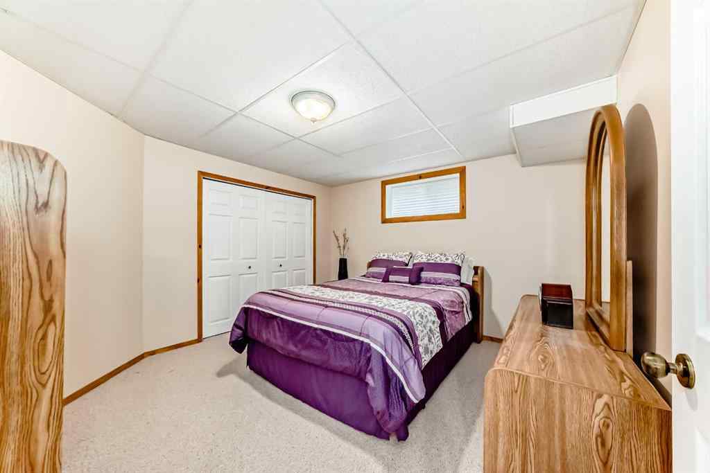 MLS® A2214569 - 209 Patterson Hill SW in Patterson Calgary, Residential