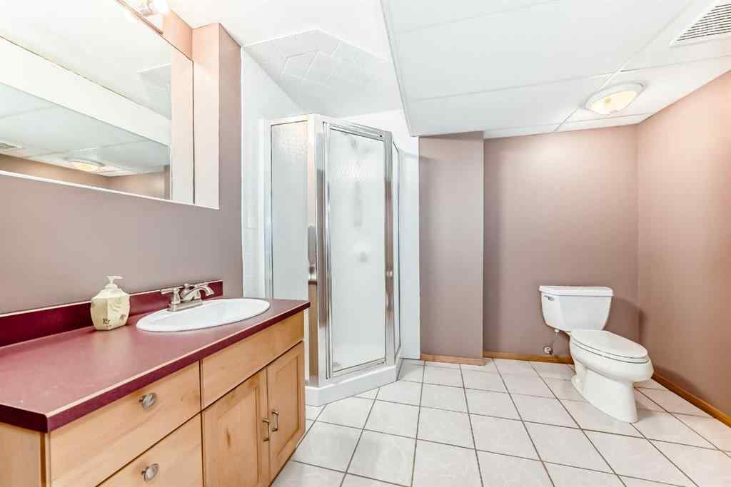 MLS® A2214569 - 209 Patterson Hill SW in Patterson Calgary, Residential