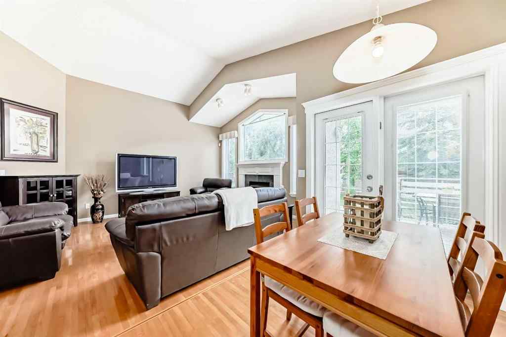 MLS® A2214569 - 209 Patterson Hill SW in Patterson Calgary, Residential