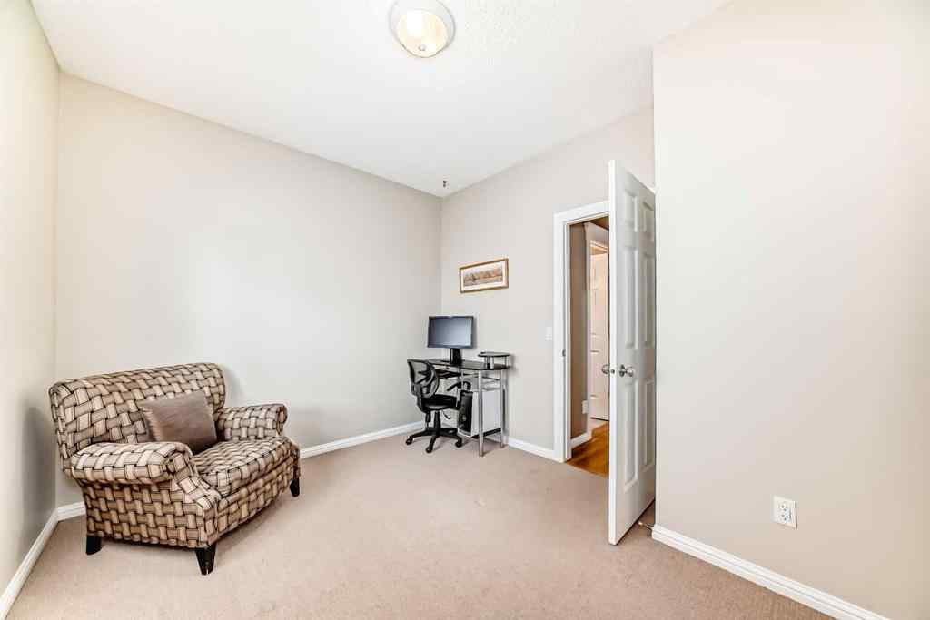 MLS® A2214569 - 209 Patterson Hill SW in Patterson Calgary, Residential